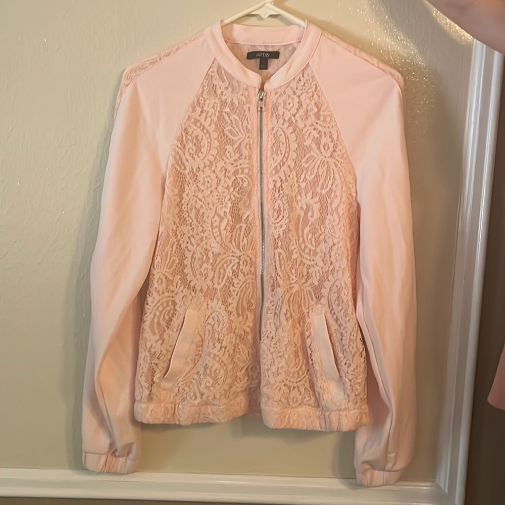 Small- Pink lace jacket
